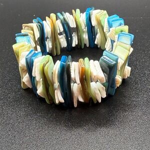 Vintage Chunky Blue Green Mother of Pearl & Shell Puka Chips 6" Stretch Bracelet